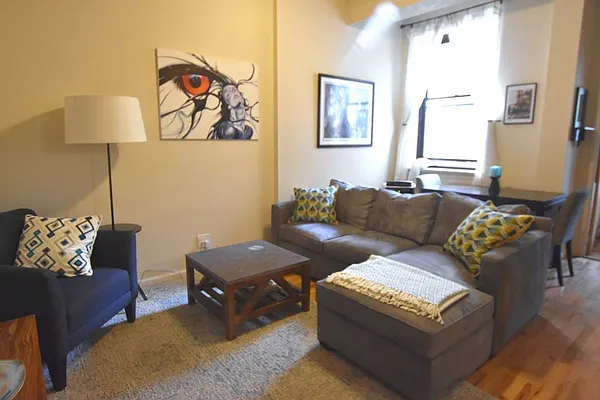 Rented by Bold New York | media 7