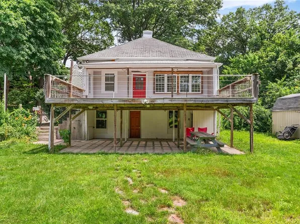 20 Homestead St, Smithfield, RI 02917