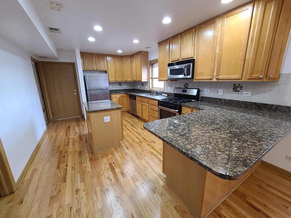 1st image of 7216 W Altgeld St #2C