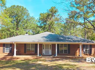 8843 Dixon Rd, Bay Minette, AL 36507