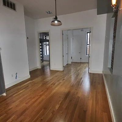 Rented by Nooklyn NYC LLC | media 46