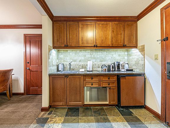 4th image of 400 Resort Rd #317-319