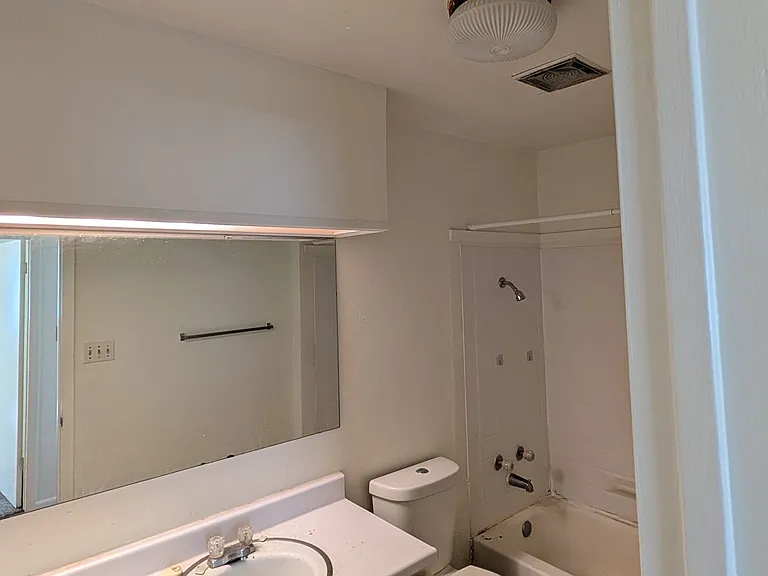 705 & 707 Allen St — Photo 20