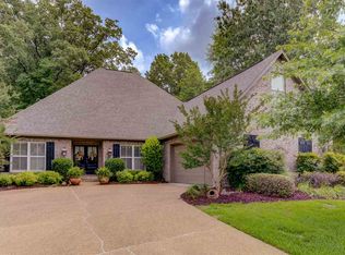 102 Thornwood Dr, Clinton, MS 39056