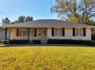 3842 Brinkwood Rd, Des Moines, IA 50310