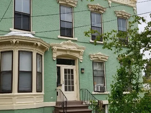 3327 6th Ave #F2b, Troy, NY 12180