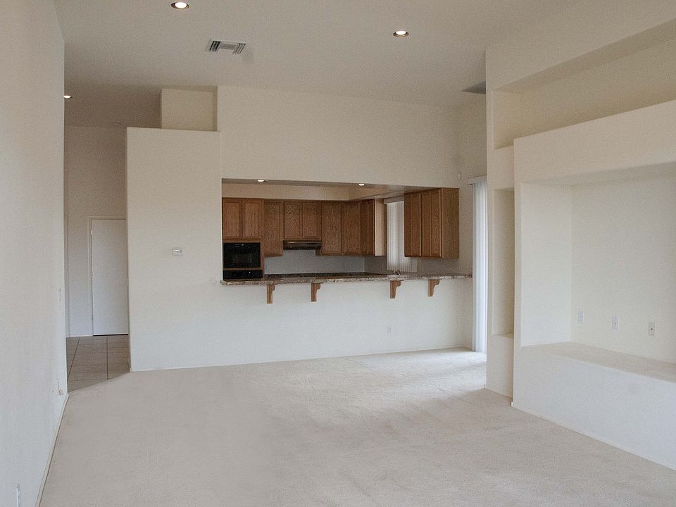1st image of 34804 N 143rd St