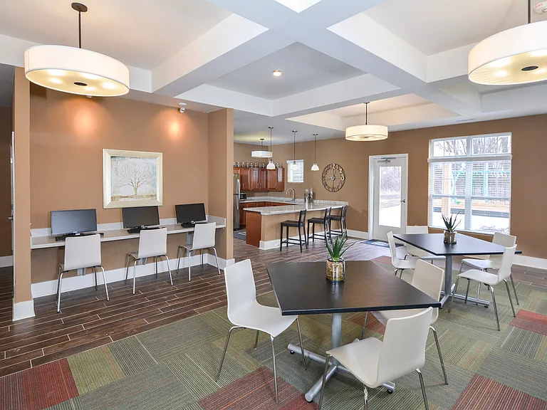 Tiffin Pointe — Photo 22