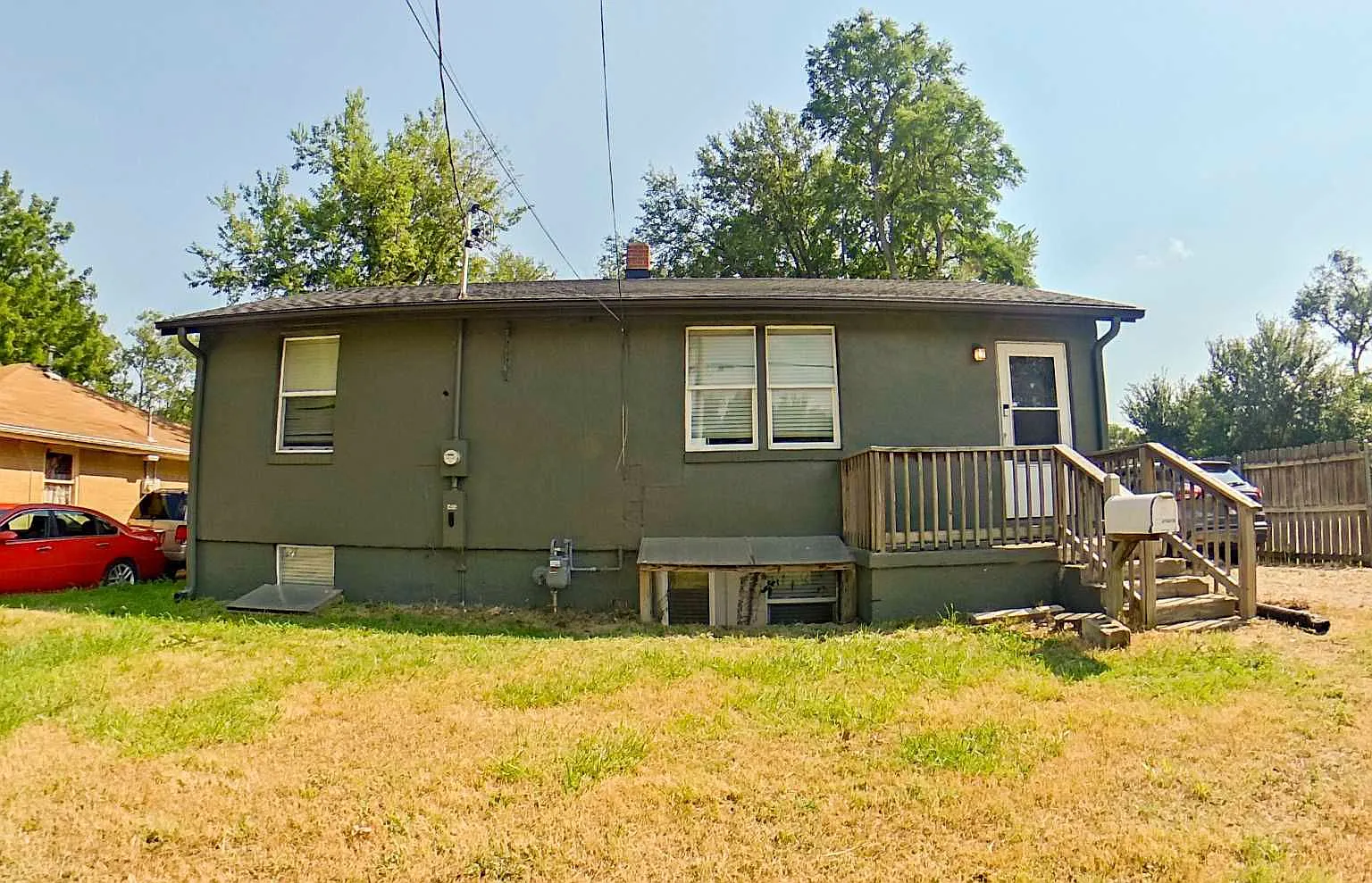 1320 El Paso Ln. — Photo 2