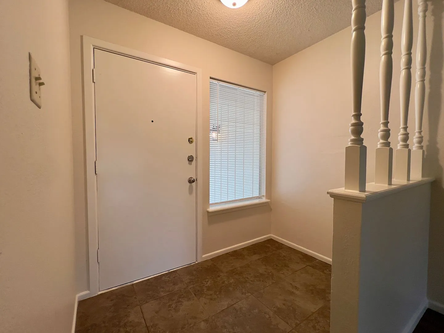 Fully Updated 3/2/2 in West Lubbock — Photo 3