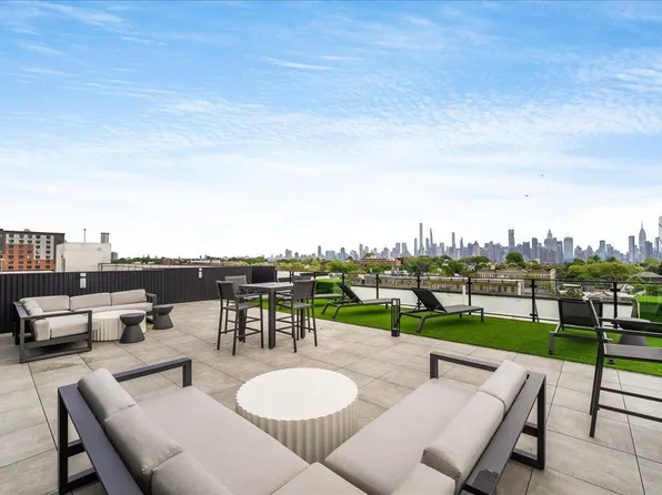 121 34th Street image 32 of 46