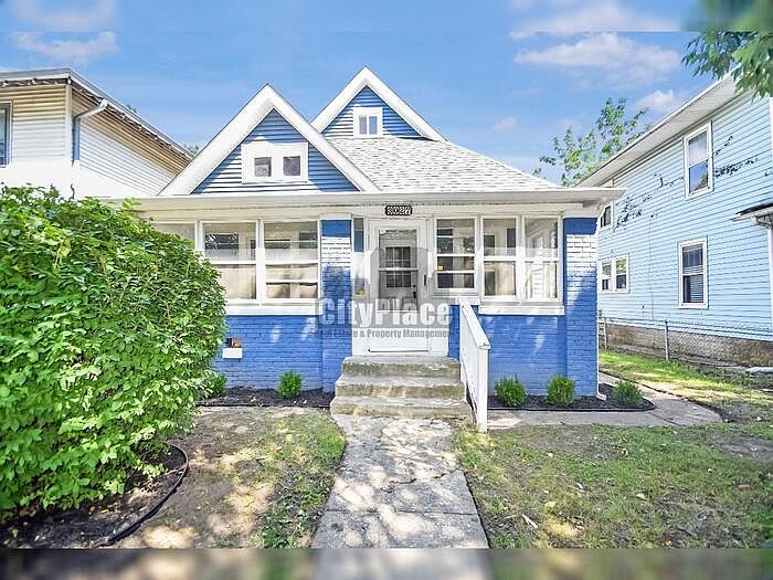 1st image of 3027 Boulevard Pl
