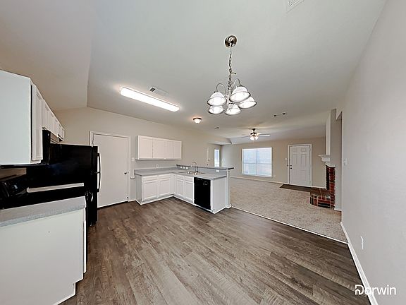2nd image of 3035 San Martin Dr