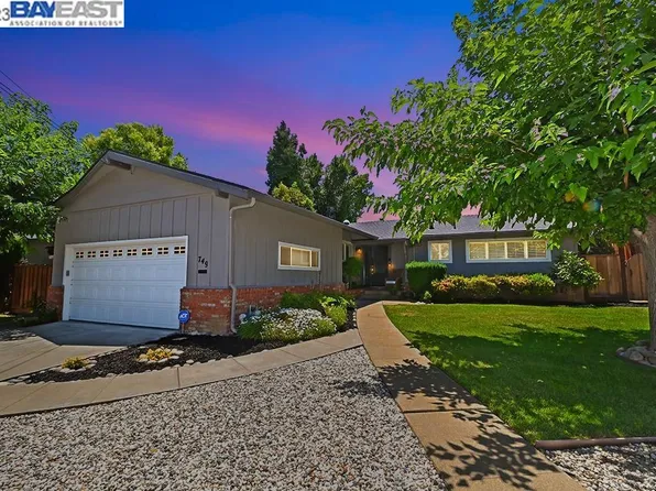 749 E Angela St, Pleasanton, CA 94566