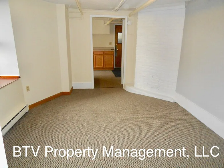 200 Maple St — Photo 4