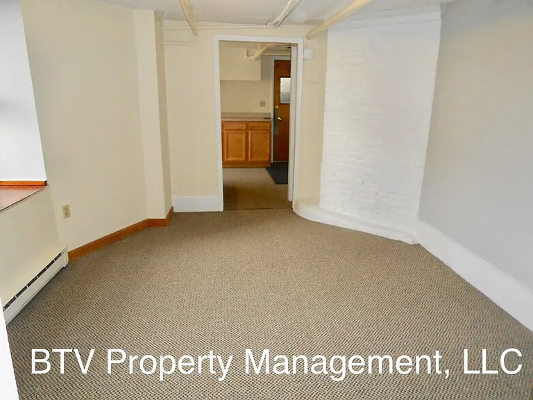 200 Maple St #1 — Photo 4