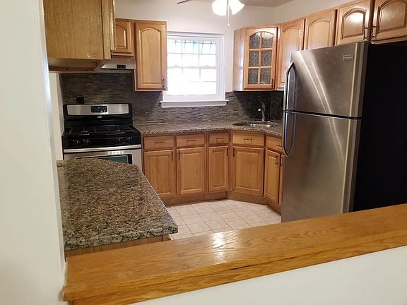 3rd image of 338 Schenck Ave