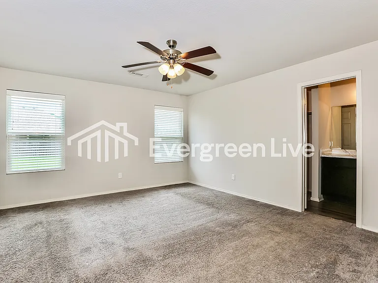 101 Cedar Creek Loop — Photo 9