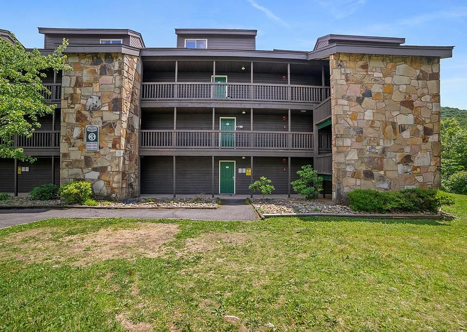 1st image of 1380 Ski View Dr #3201