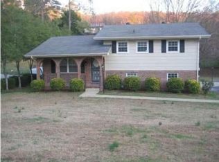 712 S Sanctuary Rd, Chattanooga, TN 37412