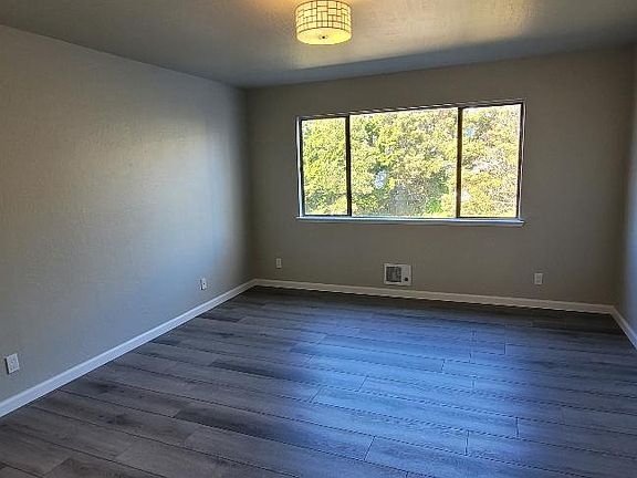 5th image of 4228 Balboa St