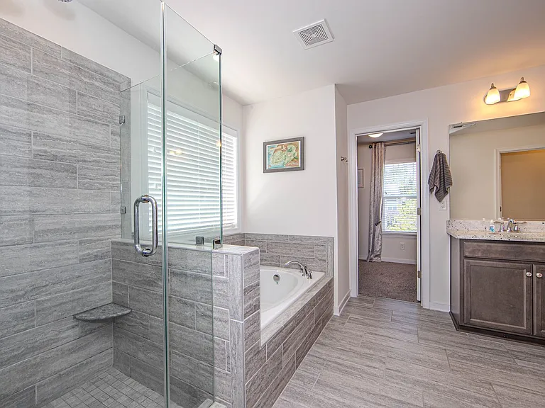 11913 James Overlook Ct — Photo 23