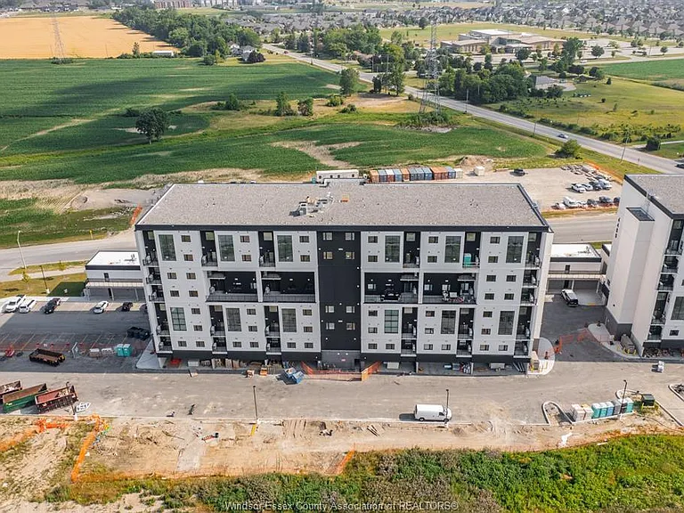 4300 Laurier Pkwy #543 — Photo 5
