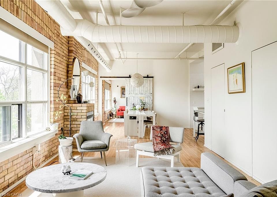 1st image of 36 Margaret St #42