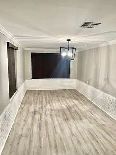 3 bed, 1.0 bath, 1600 sqft, $1,900 — Photo 3