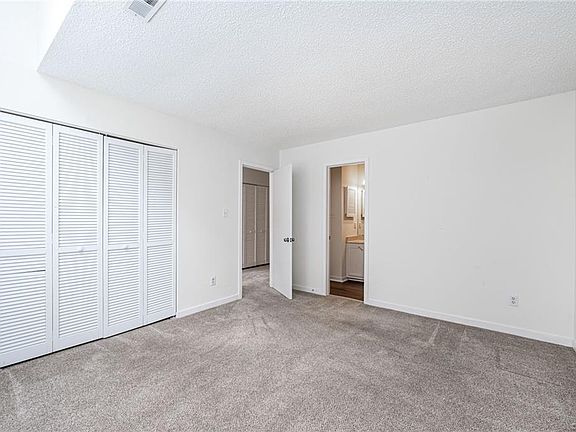 5th image of 6149 Rolling Forest Cir
