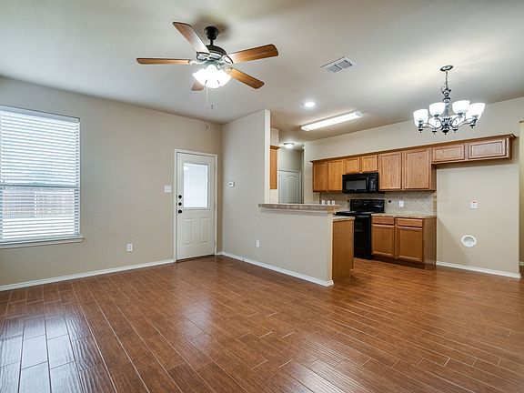 2nd image of 2509 Sedona St