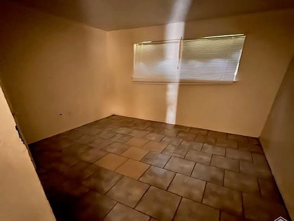 5th image of 9984 Avenue D