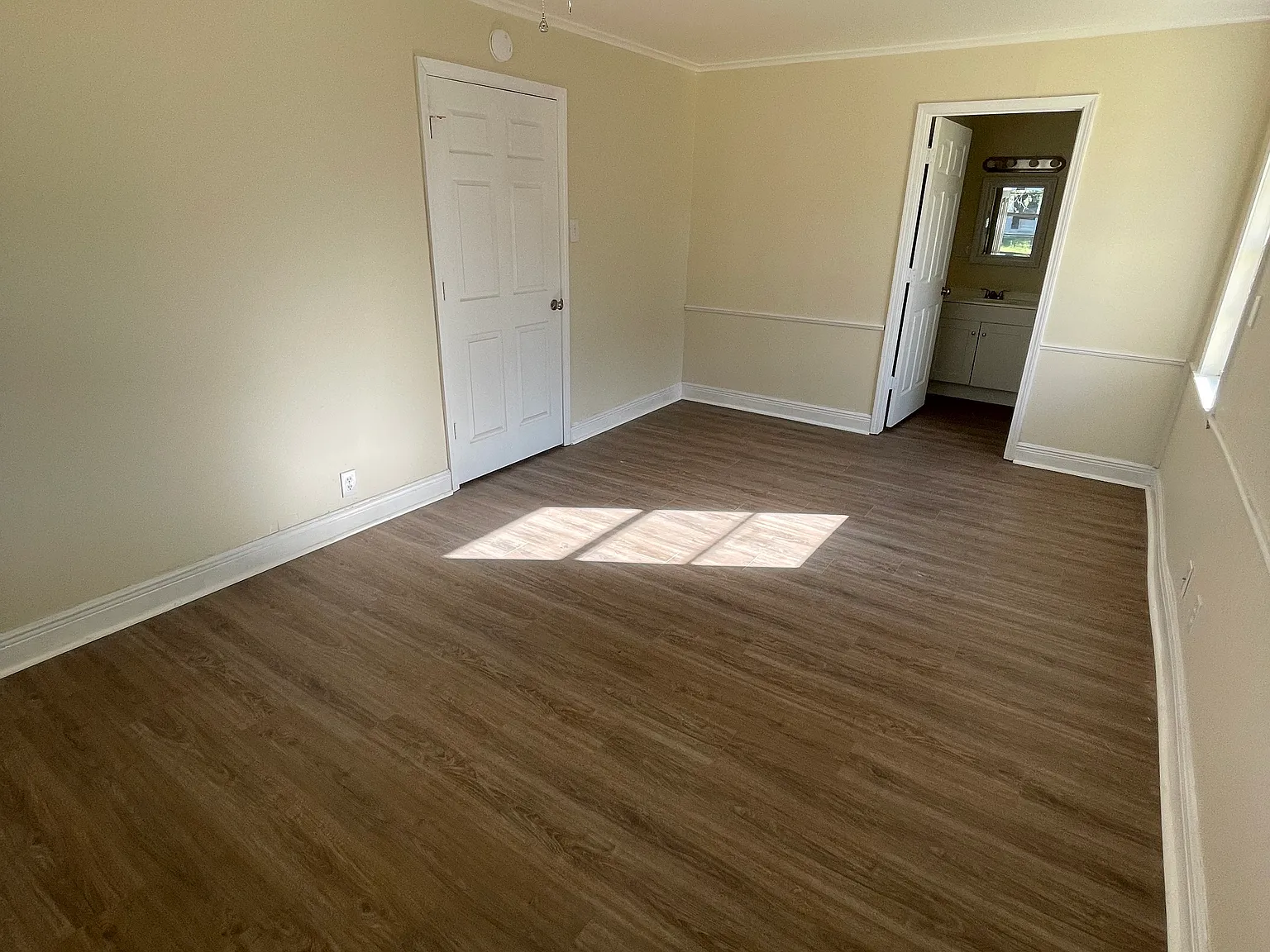 4 bed, 2.5 bath, 1808 sqft, $2,250 — Photo 4