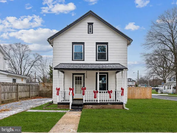 9 Harrison St, Deepwater, NJ 08023