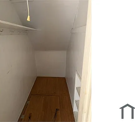 301 W Burnett St