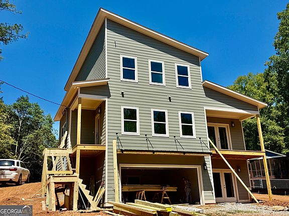 2nd image of 520 Rivermont Rd