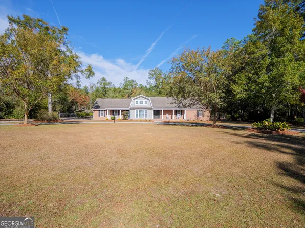 4710 Summerfield Dr, Hahira, GA 31632