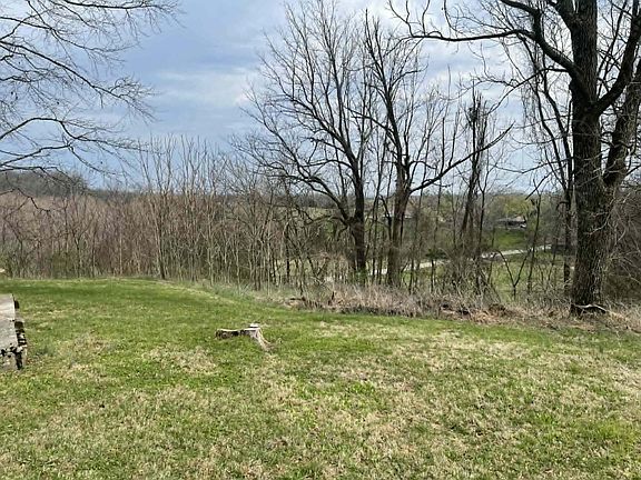 3rd image of 127 Faubush Norfleet Rd