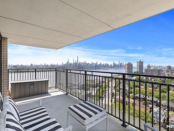 2nd image of 7855 Boulevard East APT 19J
