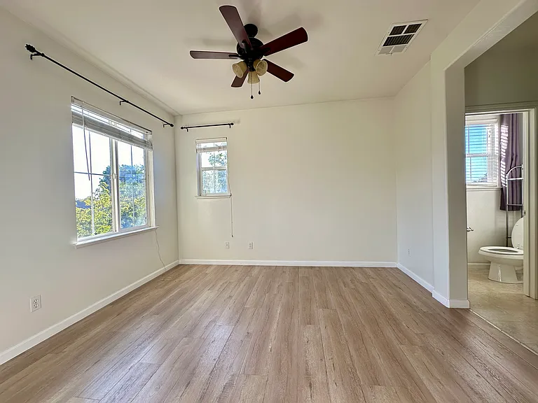 40253 Bonica Rose Ter — Photo 34