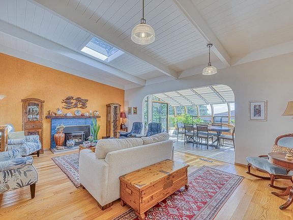 3rd image of 14 Shady Ln