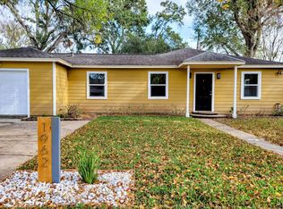 1962 Ridgecrest Dr, Houston, TX 77055