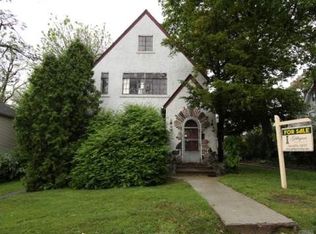 195 Thompson Shore Rd, Manhasset, NY 11030