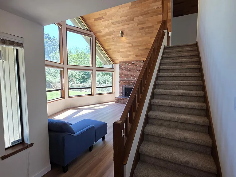 14818 Seattle Hill Rd — Photo 3