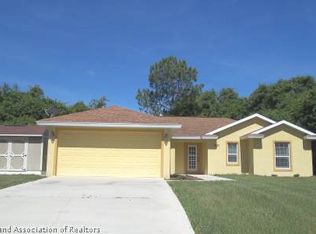 5521 Thunder Rd, Sebring, FL 33870