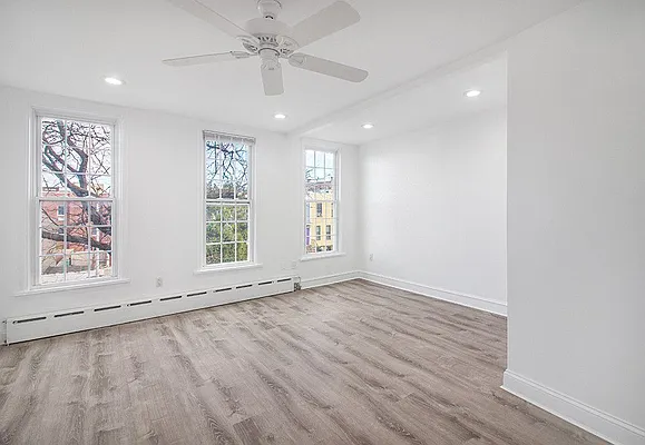 Rented by Keller Williams NYC | media 20