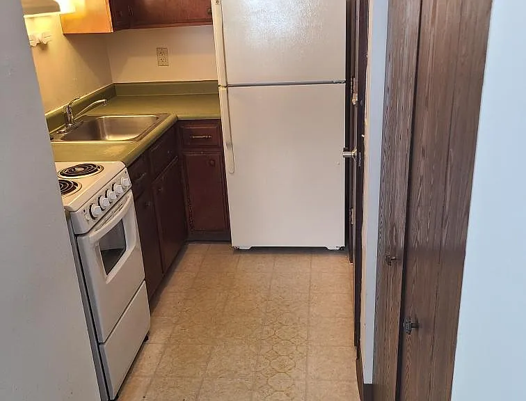 216 Monroe St — Photo 5