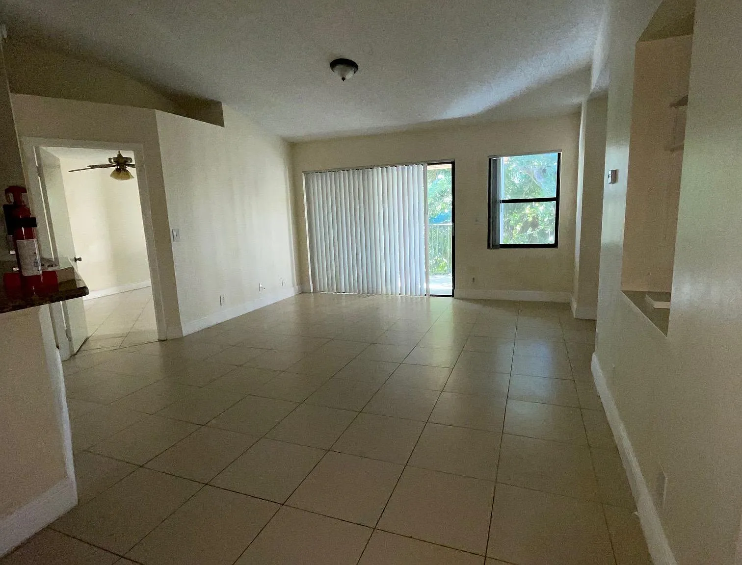 2 bed, 1024 sqft, $2,000 — Photo 2