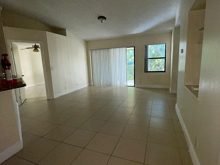 9999 Summerbreeze Dr #915 — Photo 2