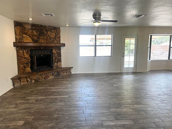 4th image of 3502 Basswood Dr